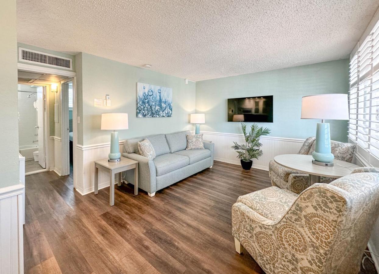 Thunderbird Beach Resort Treasure Island Extérieur photo